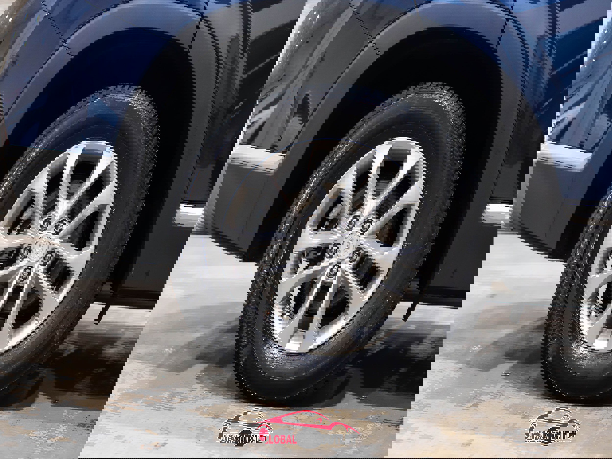 Used 2019 Hyundai Santa Fe SE image 11