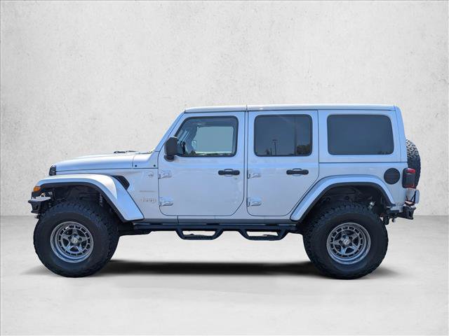 Used 2024 Jeep Wrangler Unlimited Sahara w/ Technology Group AWD/4WD image 9