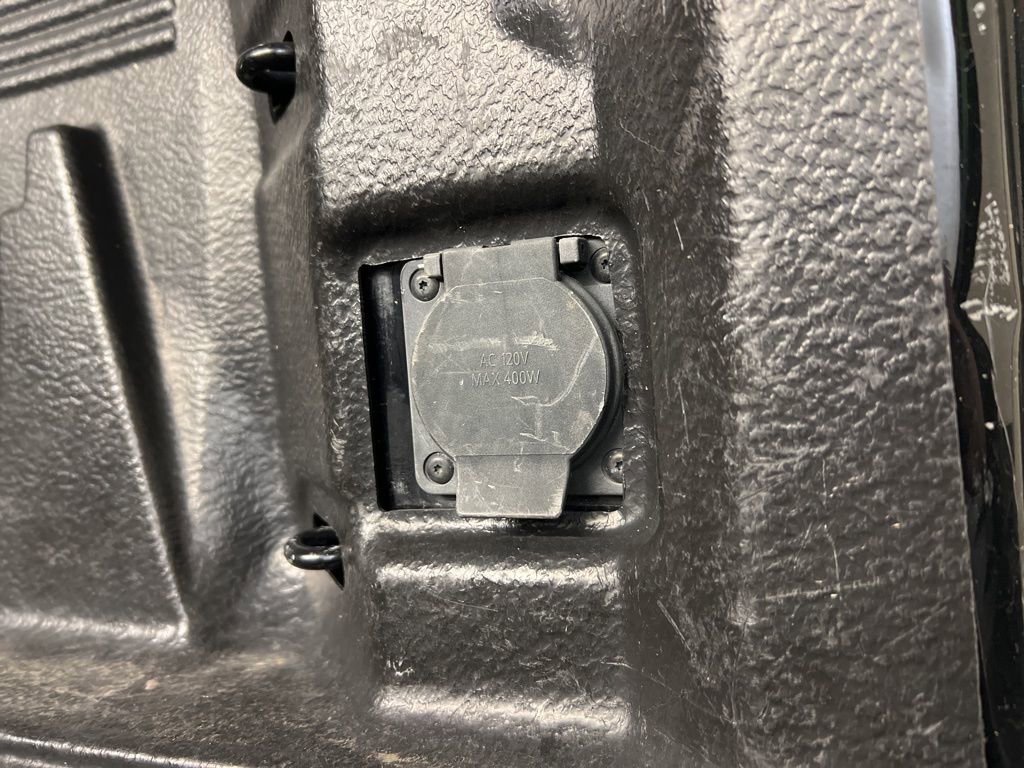 Used 2020 GMC Sierra 1500 Elevation image 34