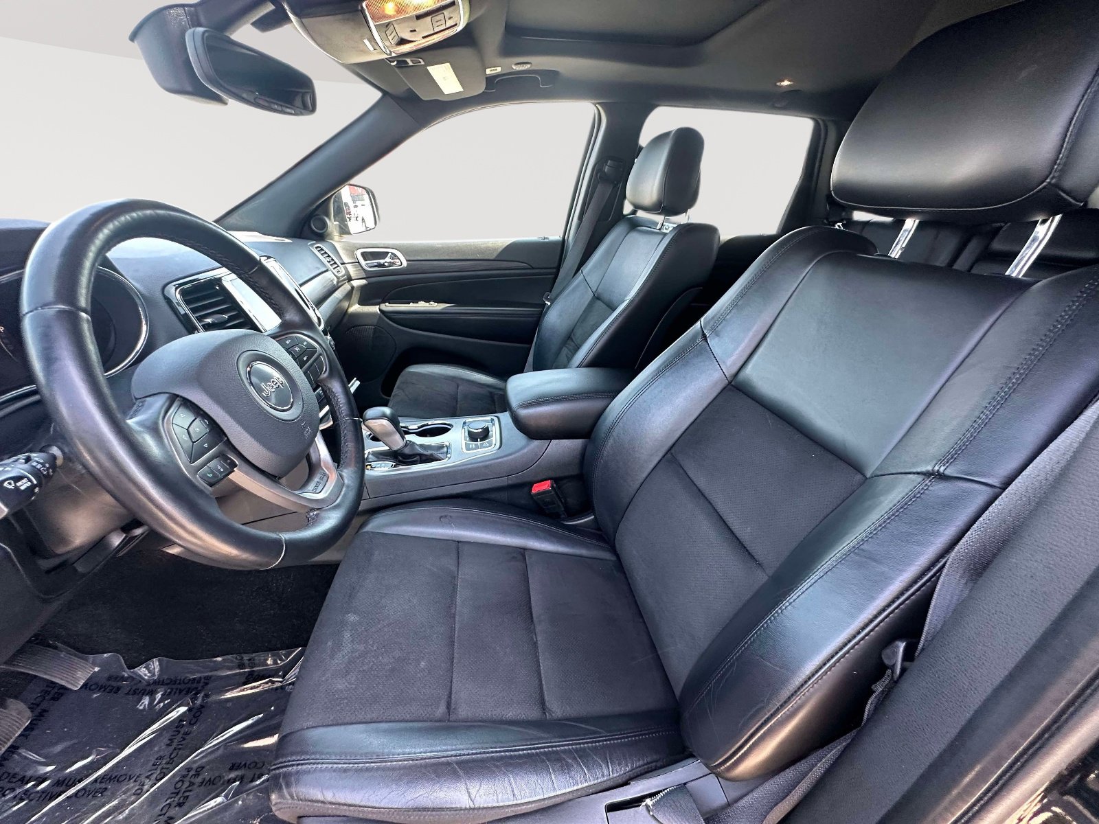 Used 2022 Jeep Grand Cherokee Laredo X image 19