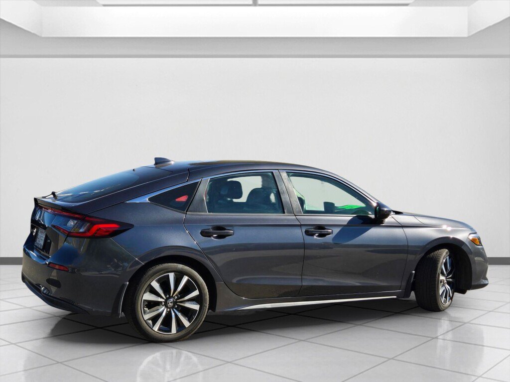 Certified 2023 Honda Civic EX-L image 4