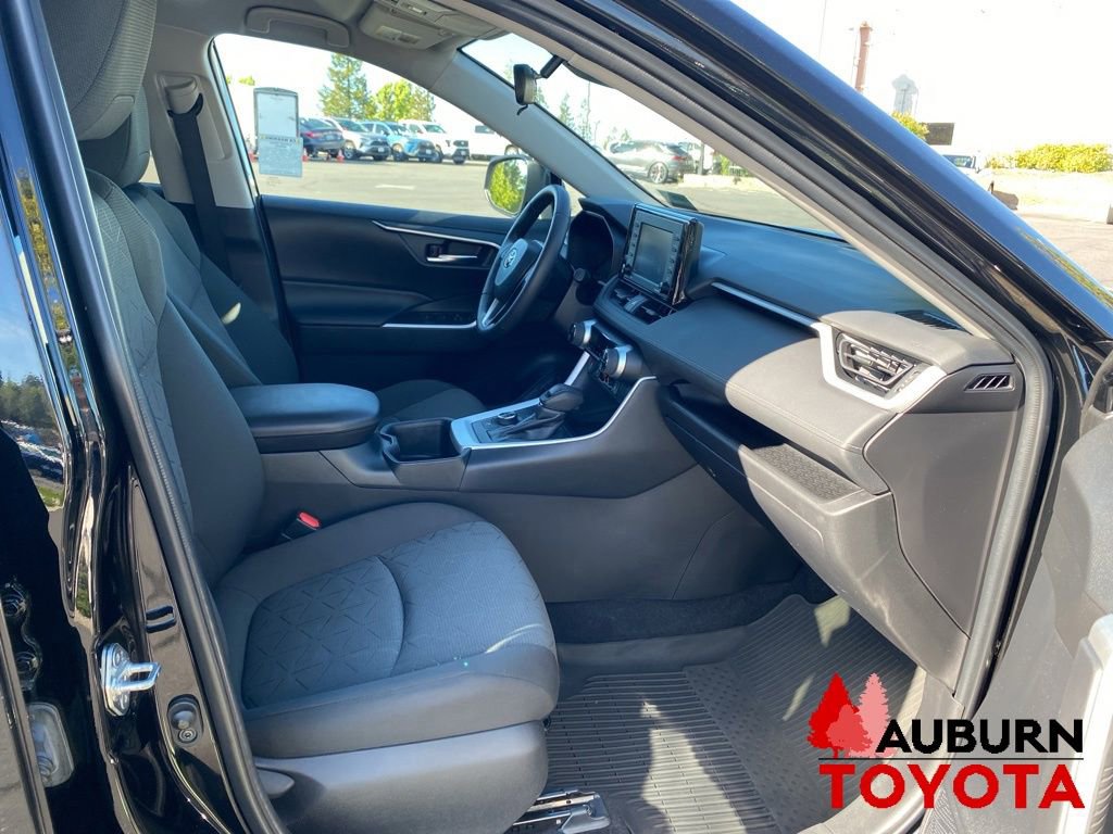 Used 2022 Toyota RAV4 XLE w/ XLE Grade Weather Package AWD/4WD image 14