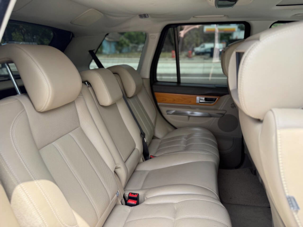 Used 2013 Land Rover Range Rover Sport HSE LUX w/ Luxury Interior Pkg AWD/4WD image 12