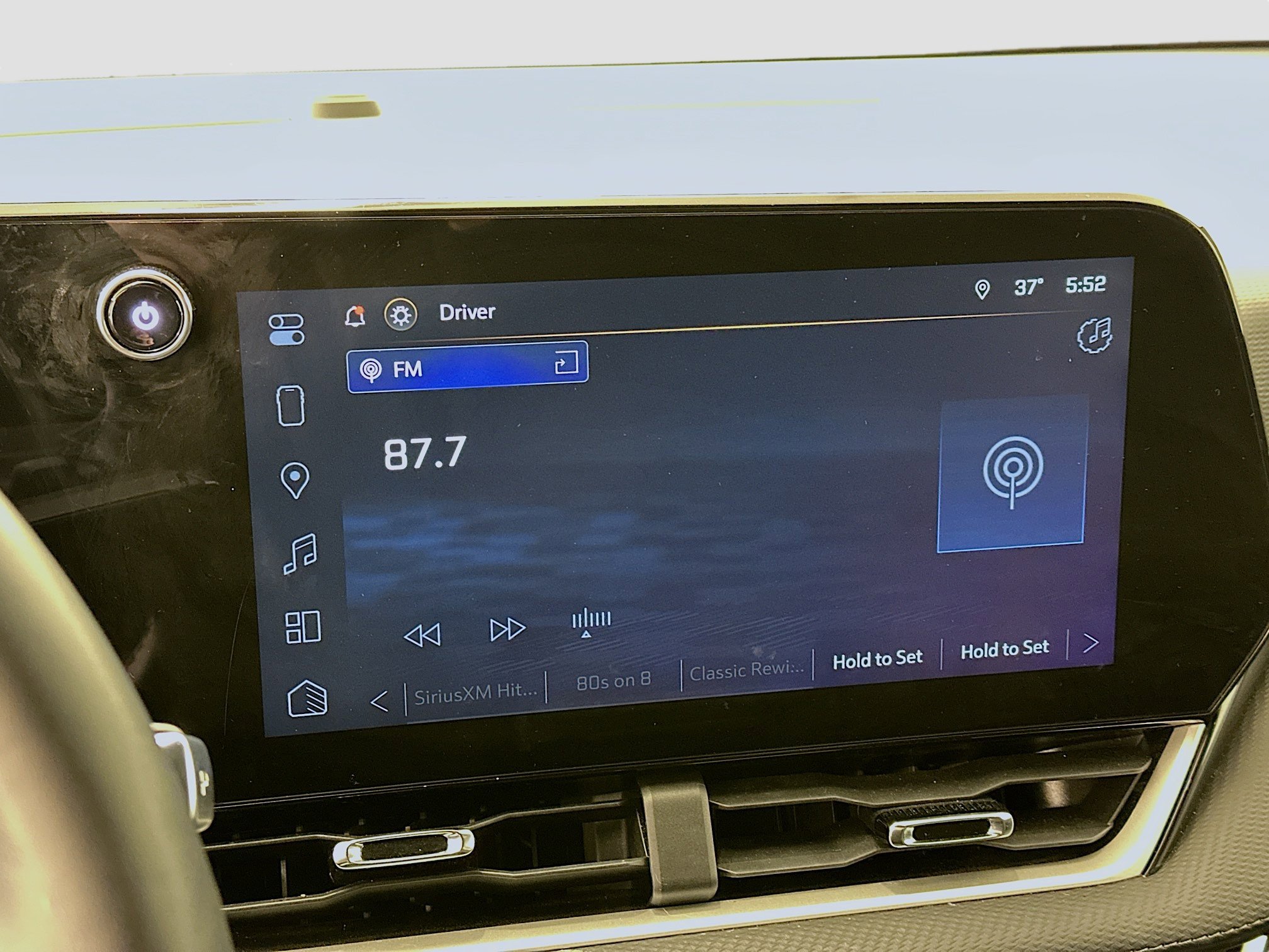 Used 2025 Chevrolet Equinox LT image 21