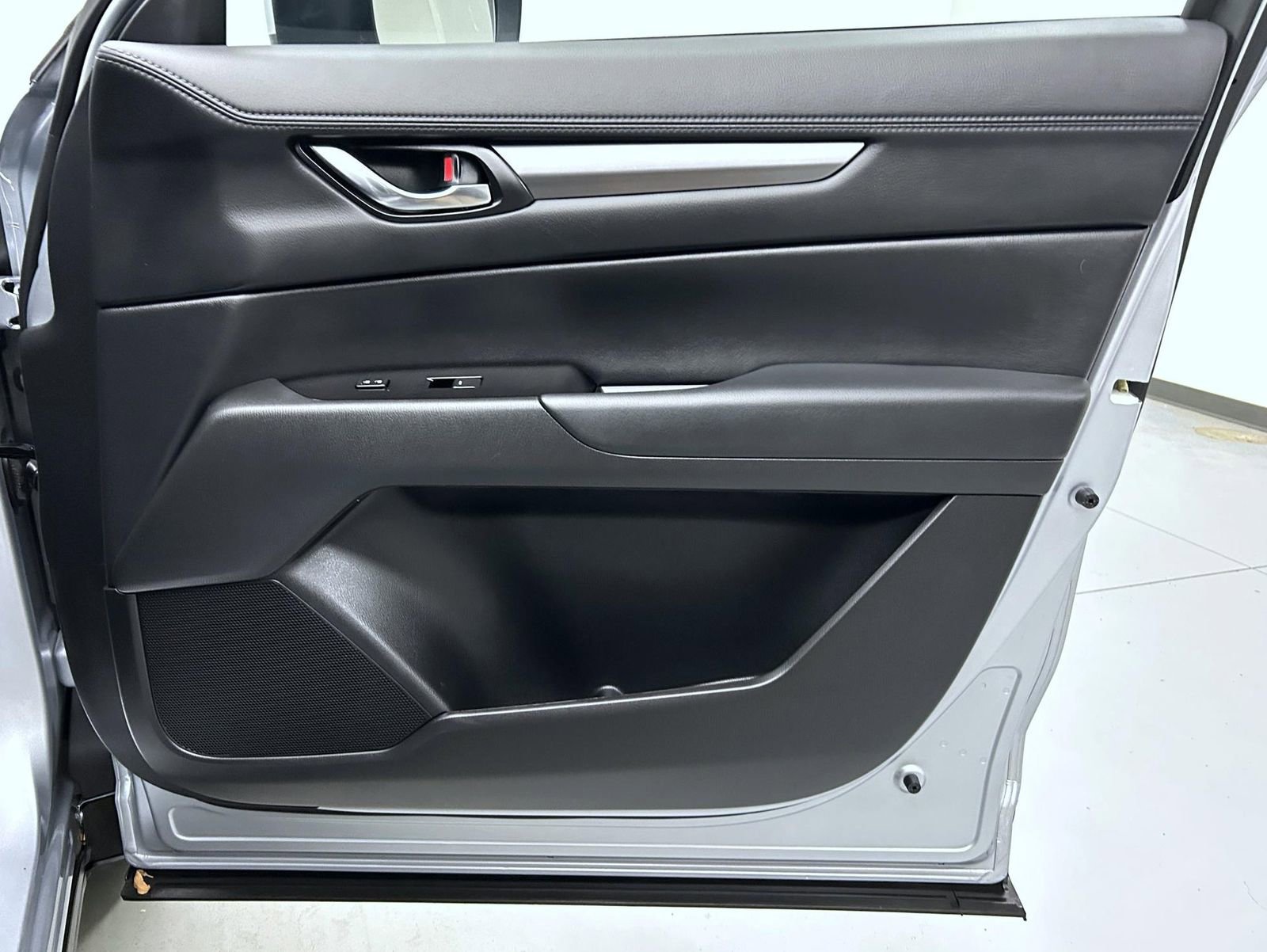 Used 2022 MAZDA CX-5 AWD 2.5 S w/ Preferred Package image 16