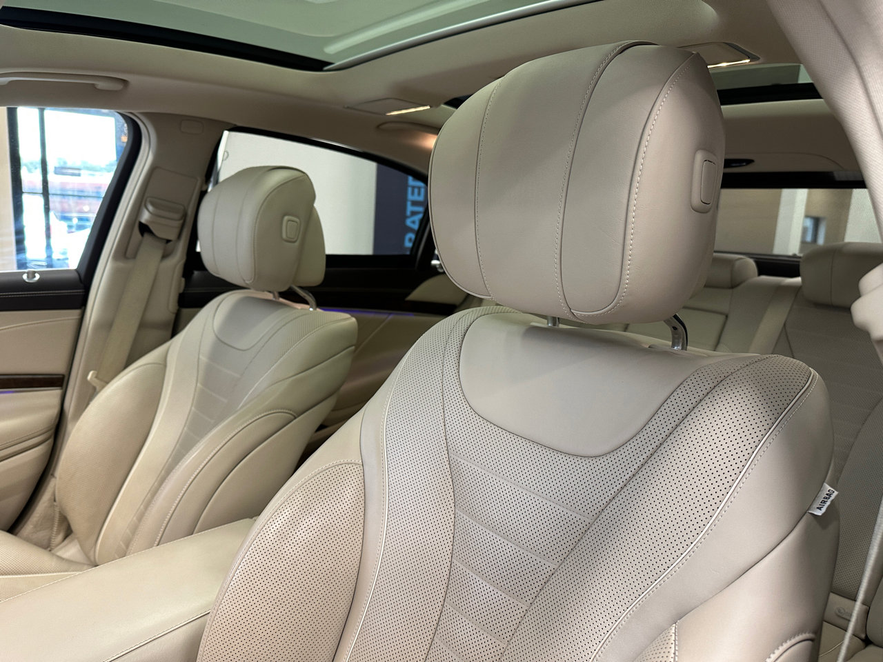 Used 2014 Mercedes-Benz S 550 Sedan image 17