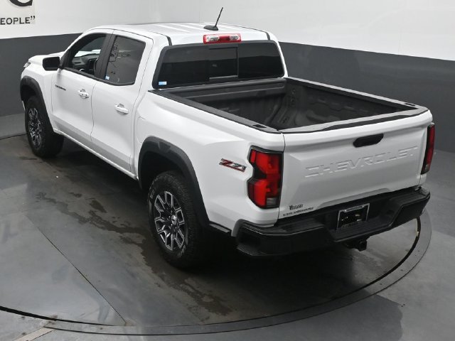 Used 2024 Chevrolet Colorado Z71 w/ Z71 Convenience Package 2 AWD/4WD image 45