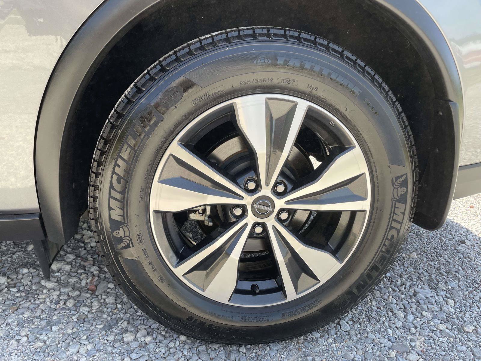 Used 2023 Nissan Murano SV FWD image 28