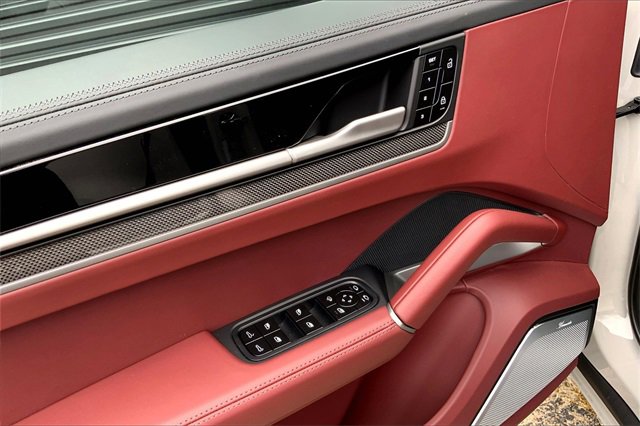 New 2025 Porsche Cayenne GTS image 28