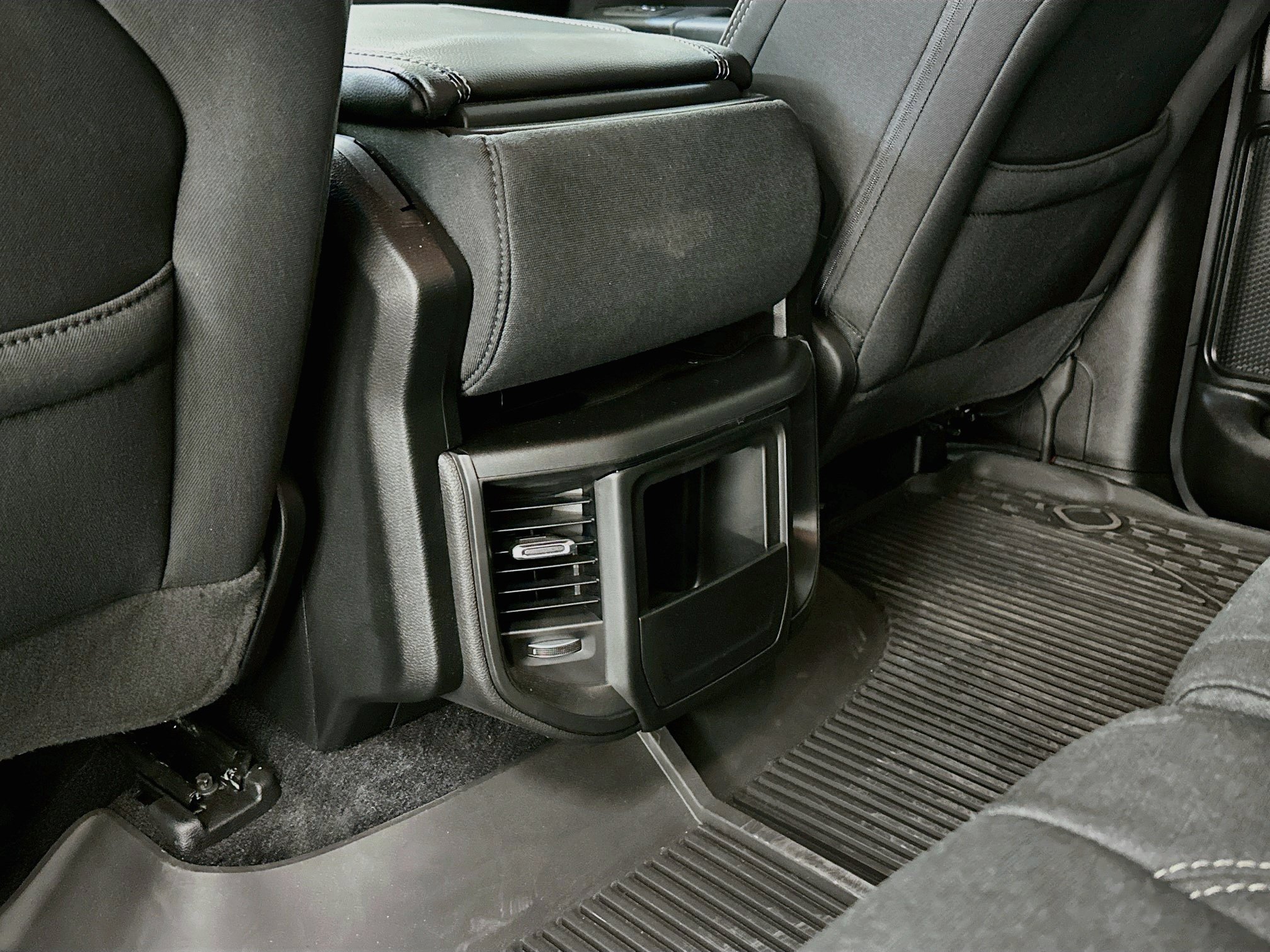 Used 2025 RAM 1500 Warlock AWD/4WD image 27