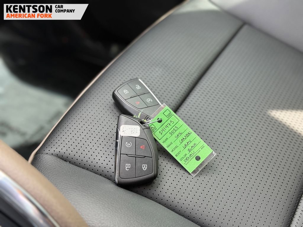 Used 2023 GMC Canyon Denali AWD/4WD image 36