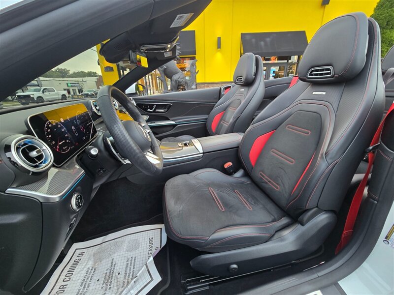 Used 2025 Mercedes-Benz CLE 53 AMG 4MATIC Cabriolet image 17