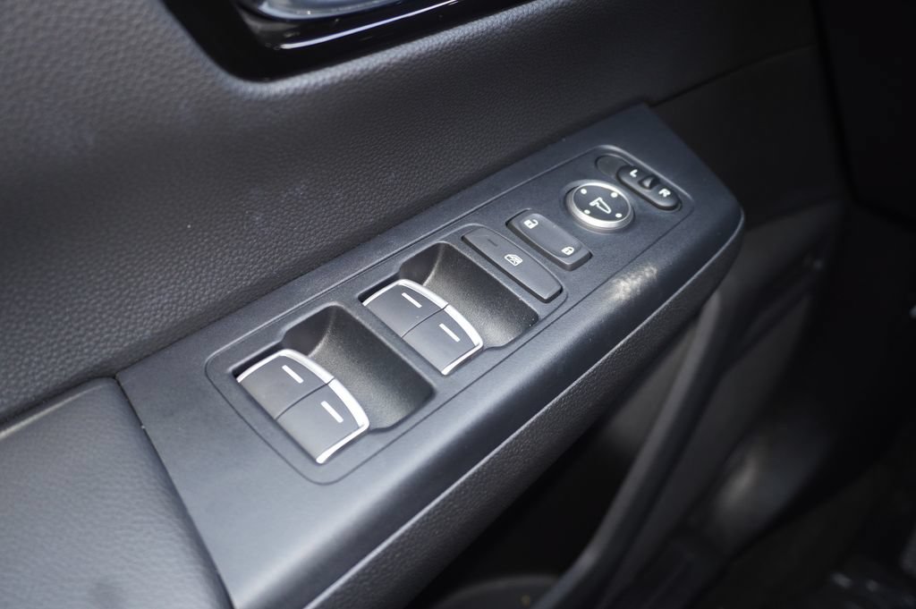 Used 2025 Honda CR-V Sport Touring image 15