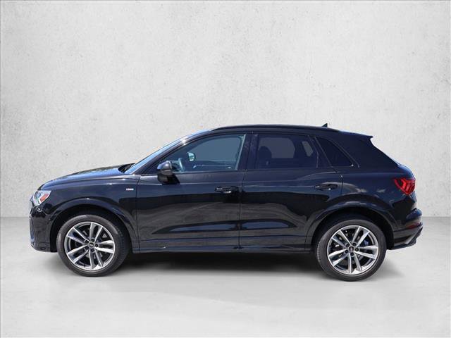 Used 2023 Audi Q3 2.0T Premium w/ Black Optic Sport Package AWD/4WD image 10