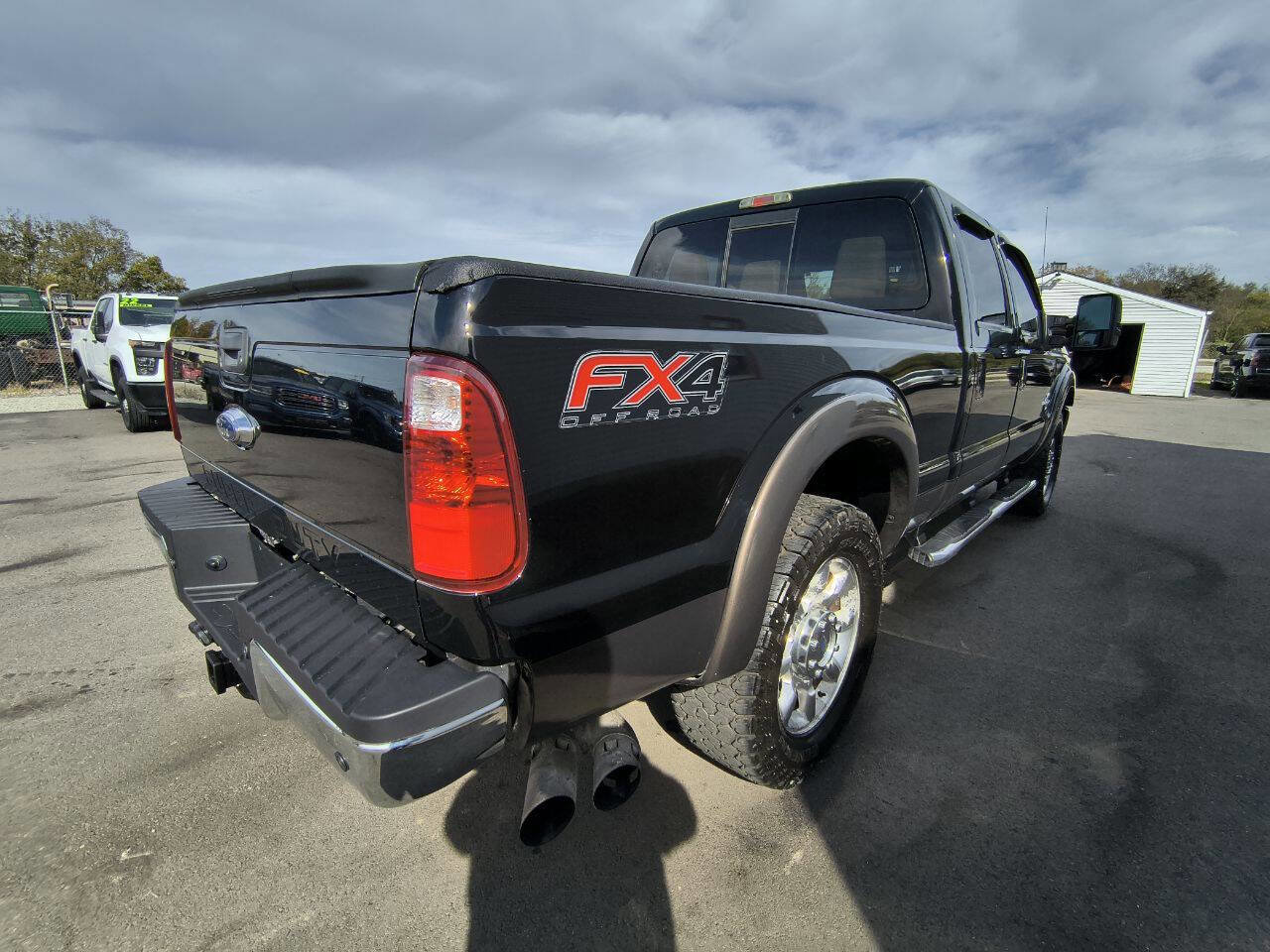 Used 2016 Ford F250 Lariat w/ Lariat Ultimate Package image 6