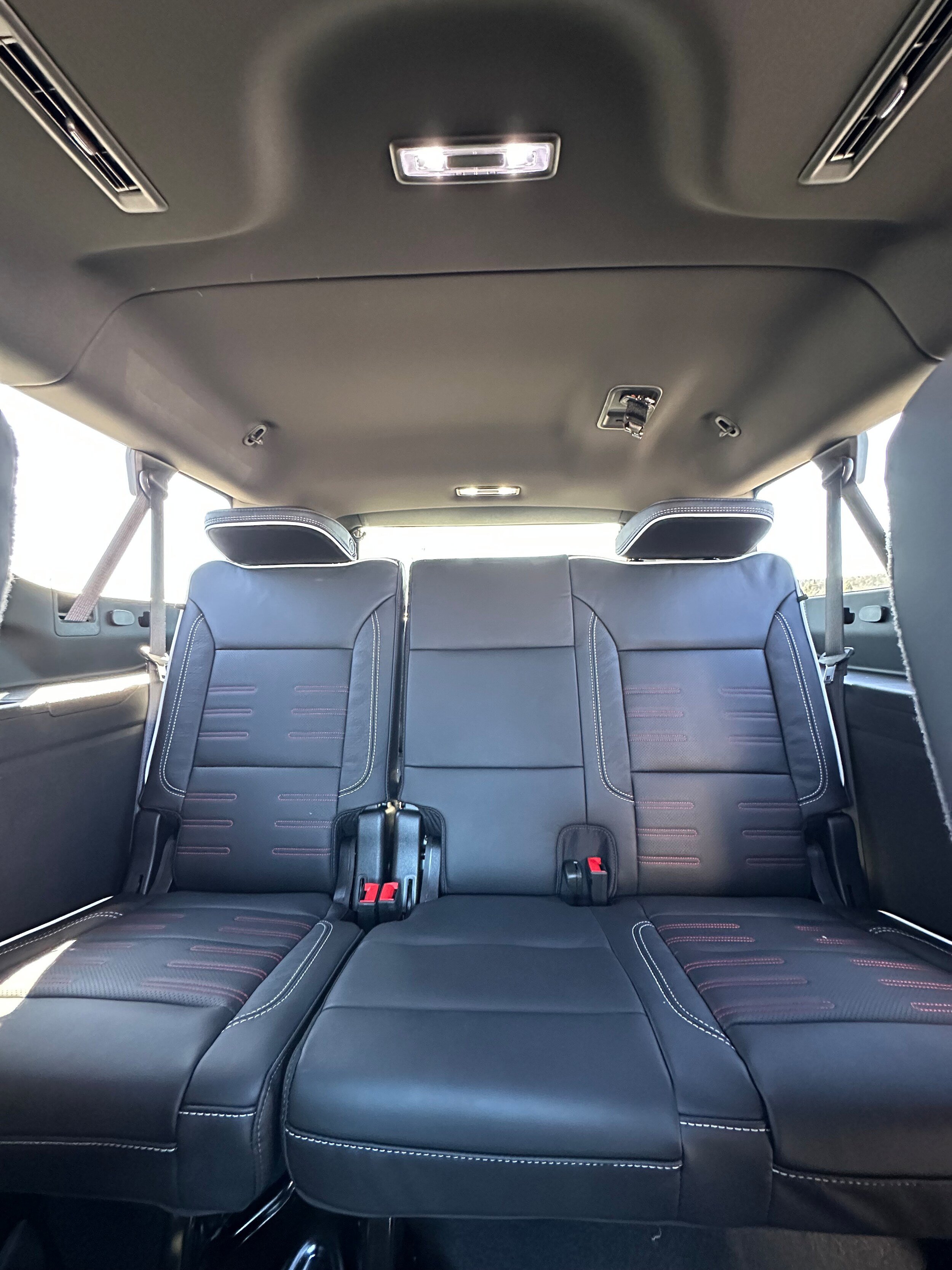New 2026 GMC Yukon XL AT4 Ultimate AWD/4WD image 27