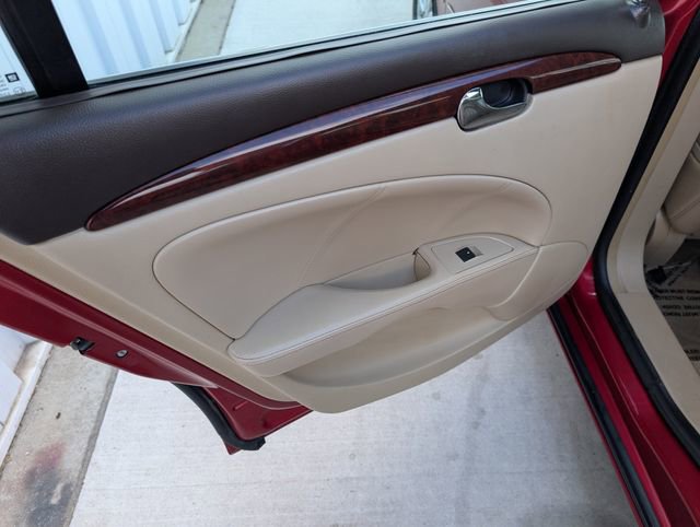 Used 2009 Buick Lucerne CXL w/ Driver Confidence Package image 16