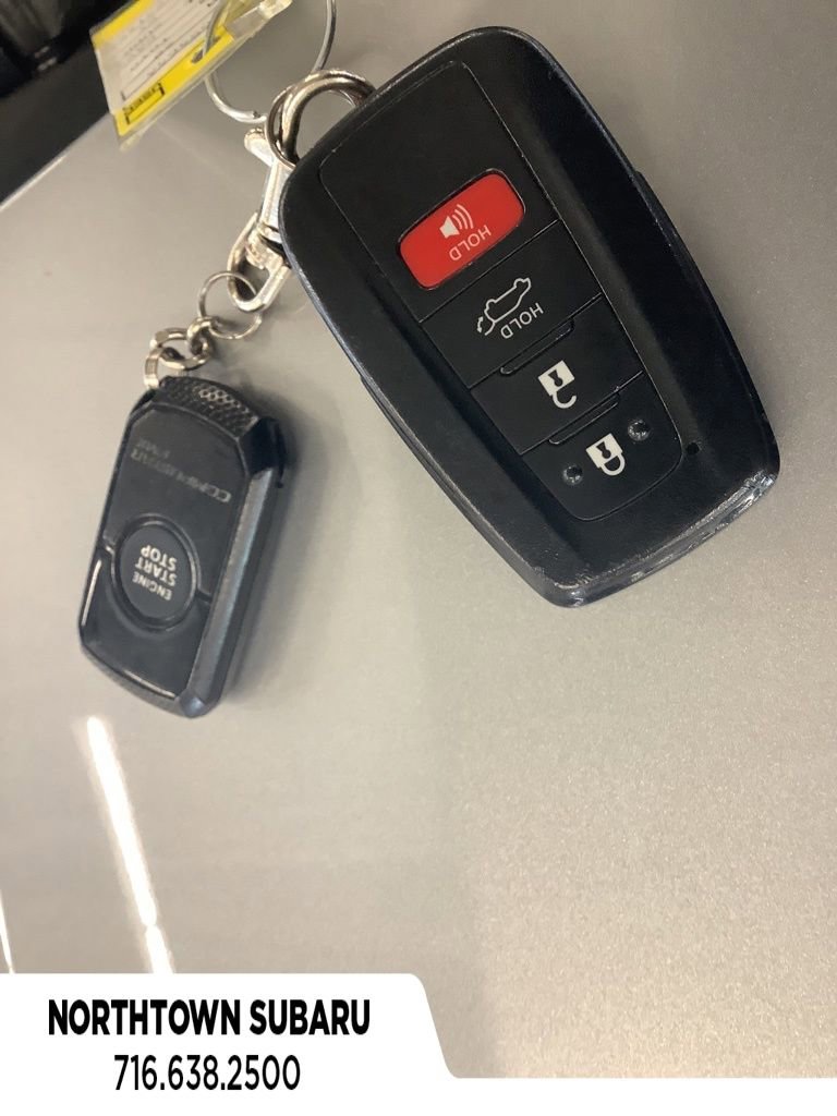 Used 2020 Toyota RAV4 XLE w/ Convenience Package image 25