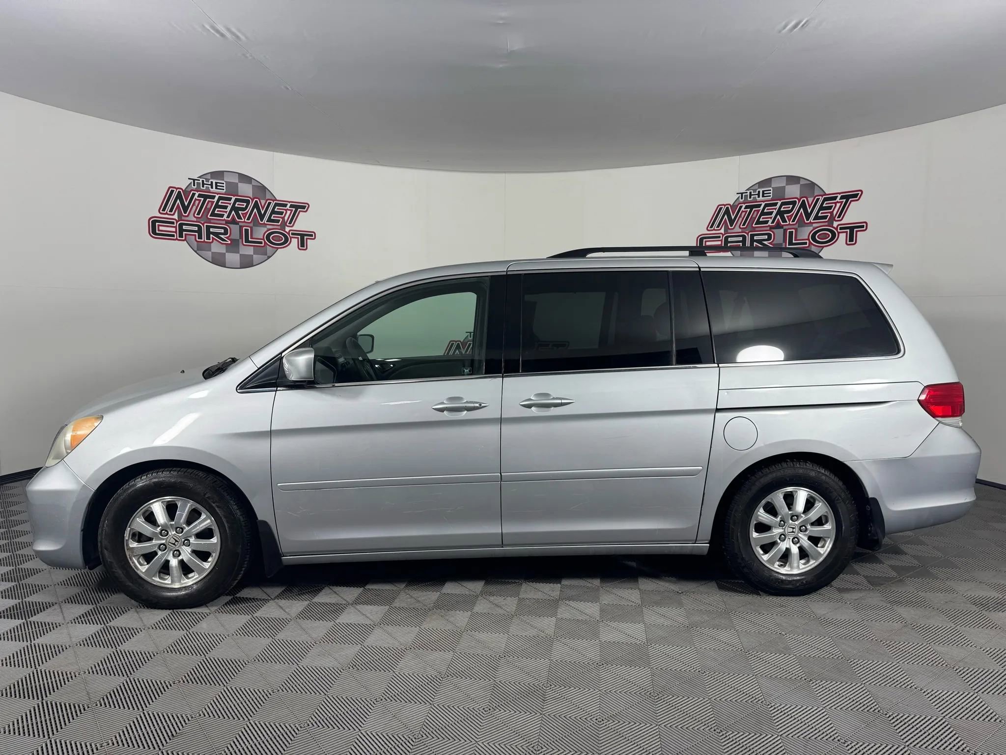 Used 2010 Honda Odyssey EX image 4