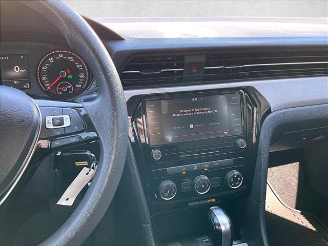 Used 2020 Volkswagen Passat 2.0T S image 8