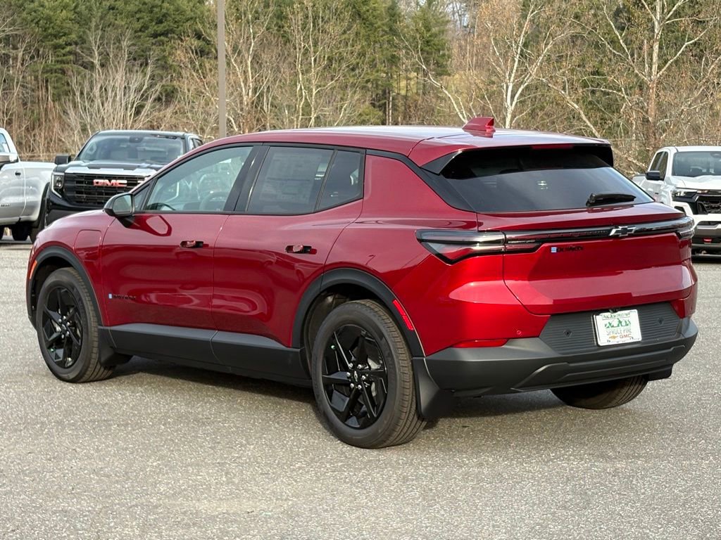 New 2026 Chevrolet Equinox EV LT w/ Midnight Package image 16