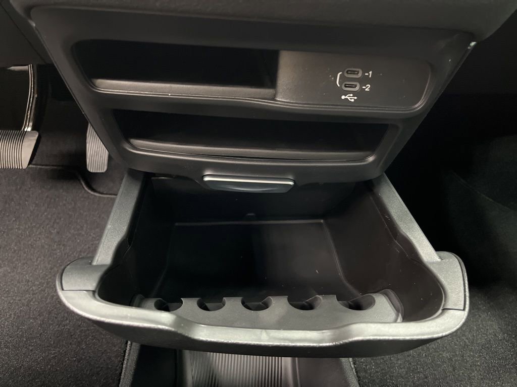 New 2026 Chrysler Pacifica Select image 16