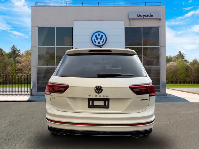 Certified 2022 Volkswagen Tiguan SE R-Line AWD/4WD image 6