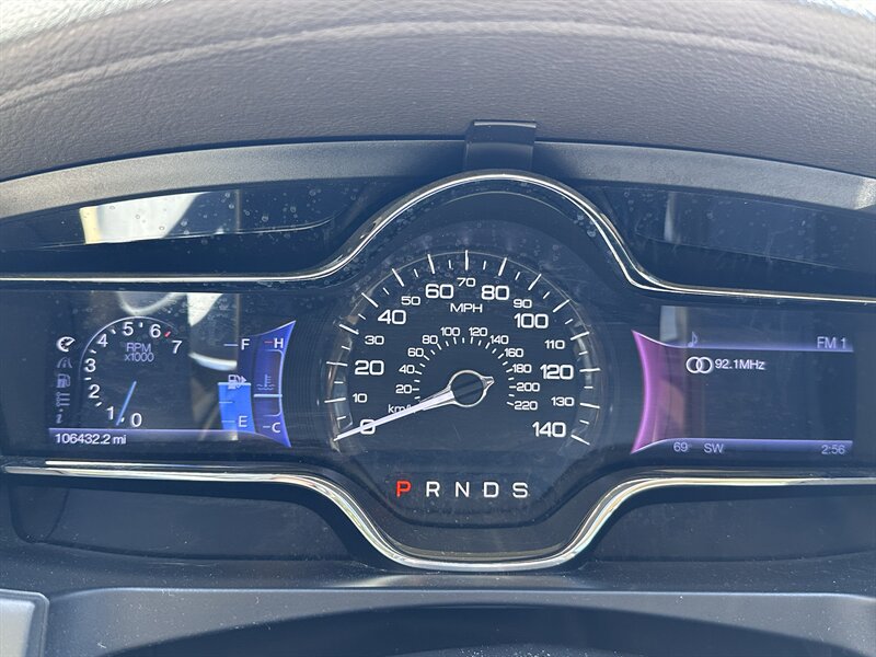 Used 2013 Lincoln MKS AWD image 22