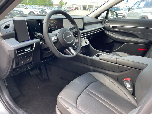 New 2025 Hyundai Sonata Limited FWD image 9
