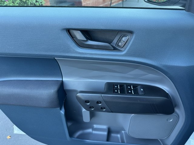 Used 2023 Ford Maverick AWD SuperCrew image 15