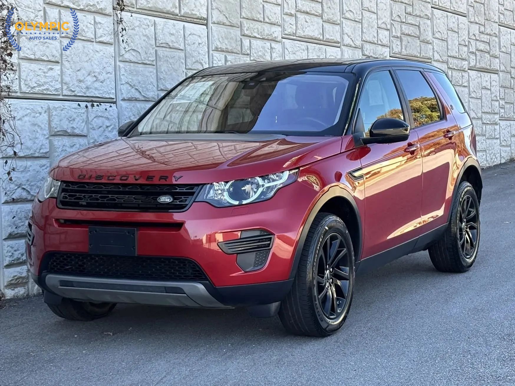 Used 2019 Land Rover Discovery Sport SE image 1
