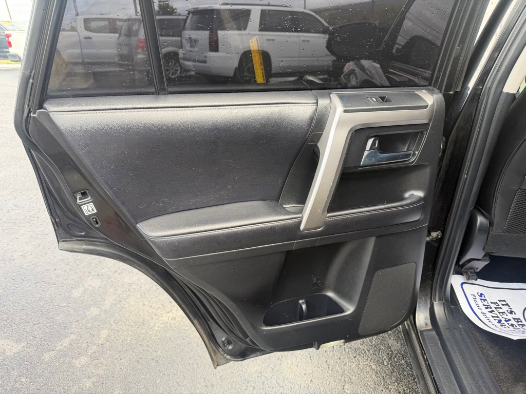 Used 2018 Toyota 4Runner SR5 Premium AWD/4WD image 16