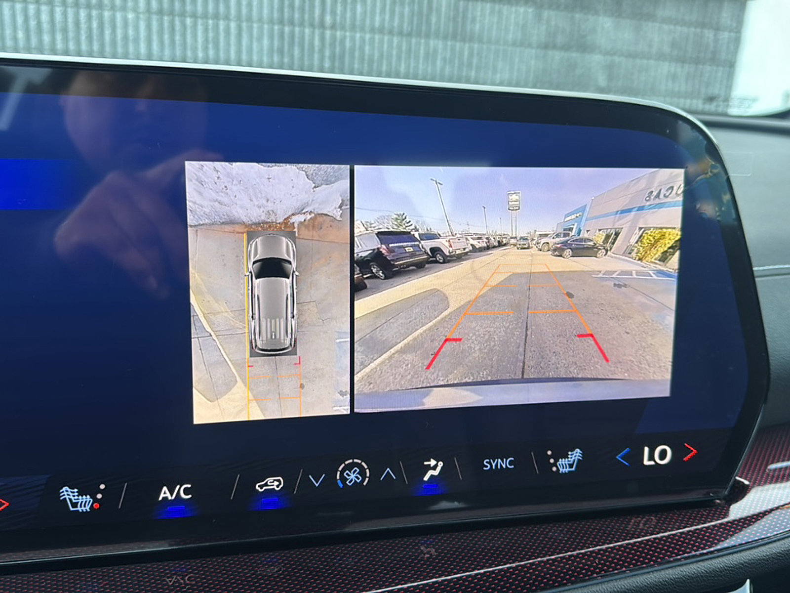 Used 2024 Chevrolet Traverse Z71 w/ LPO, Floor Liner Package image 36