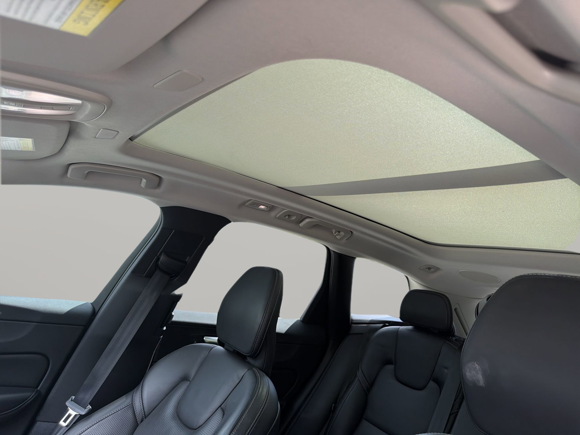 Used 2022 Volvo XC60 B5 Inscription w/ Protection Package Premier FWD image 56