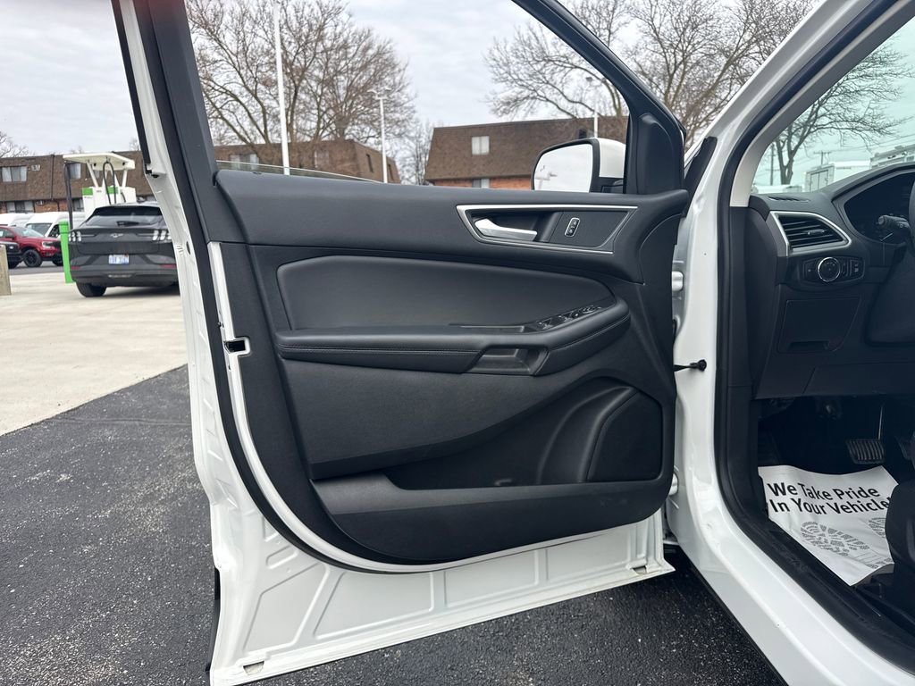 Used 2024 Ford Edge SEL w/ Convenience Package image 29