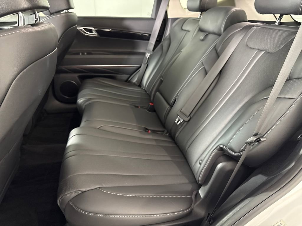Certified 2025 Genesis GV80 2.5T Standard image 16