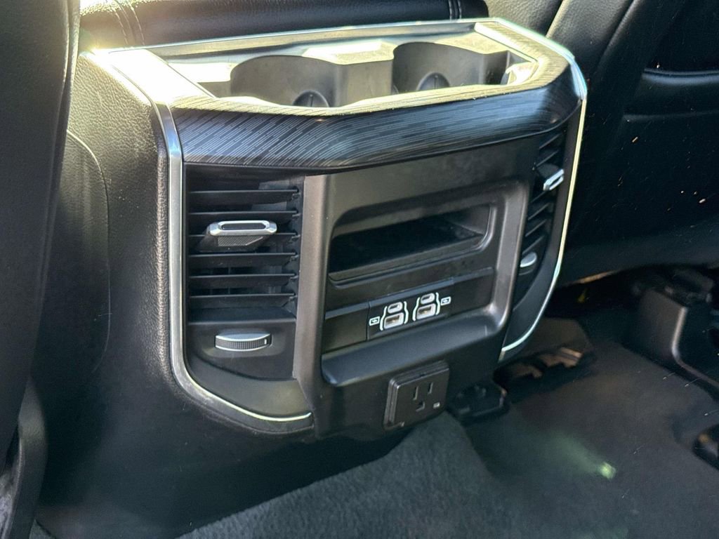 Used 2024 RAM 1500 Laramie image 12