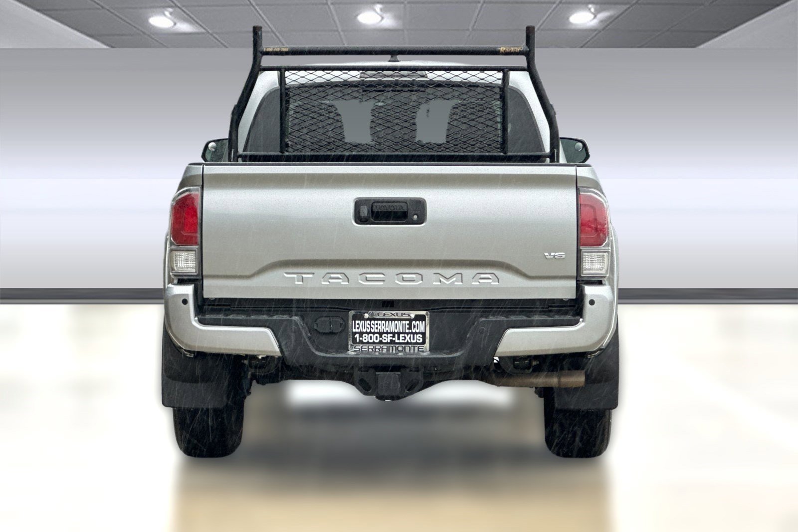 Used 2023 Toyota Tacoma TRD Sport image 10