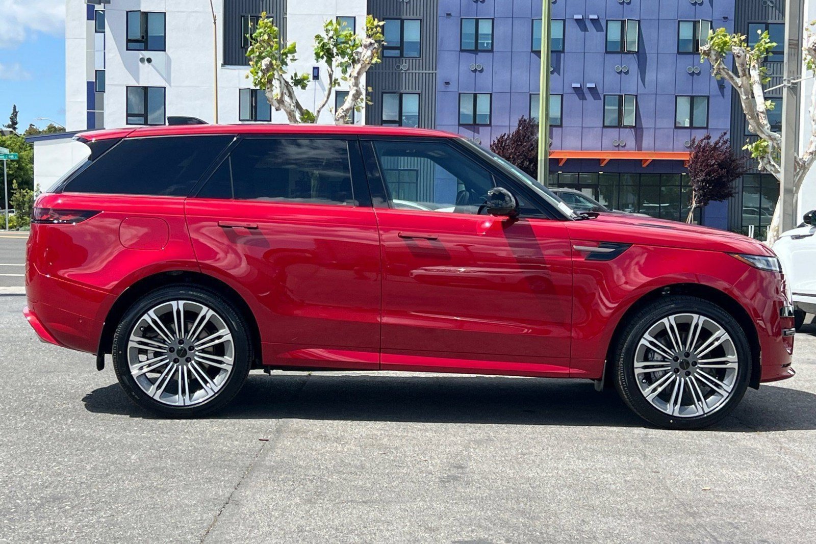 New 2026 Land Rover Range Rover Sport Dynamic SE AWD/4WD image 7