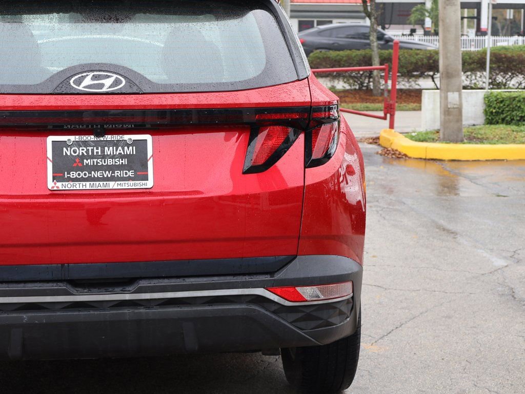 Used 2022 Hyundai Tucson SE image 13