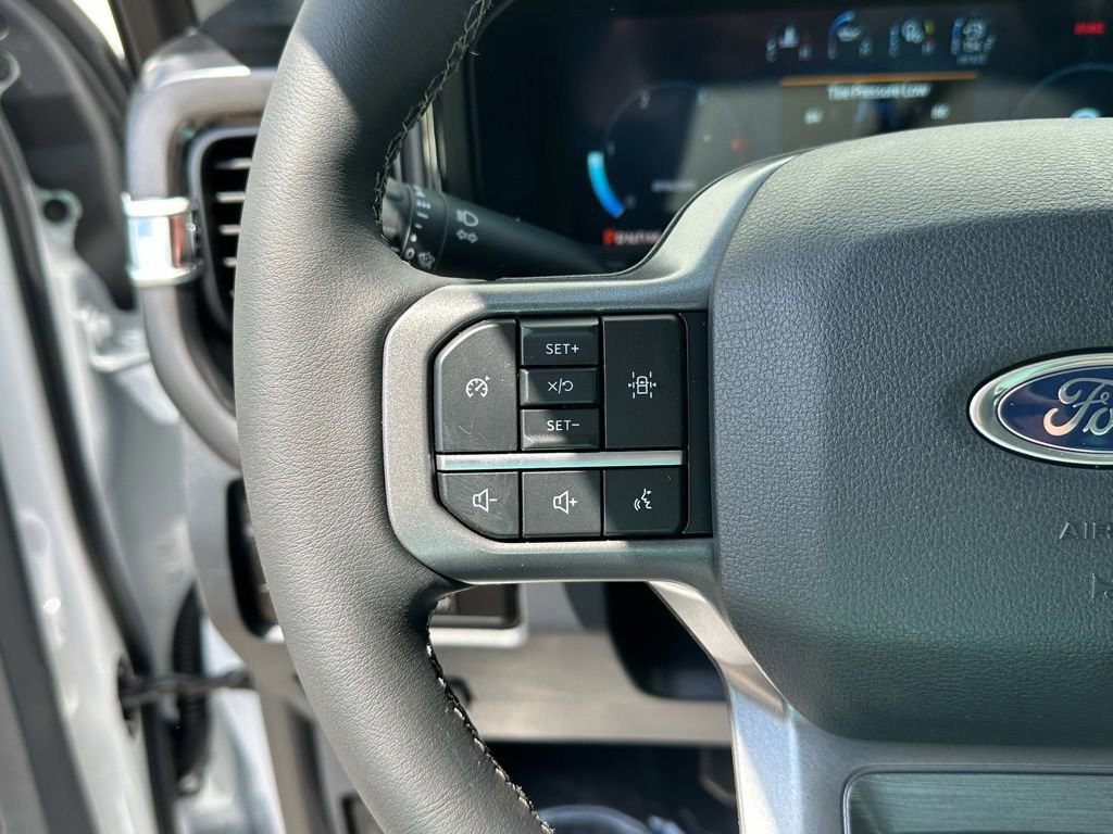 New 2026 Ford F550 4x4 Crew Cab Super Duty image 8