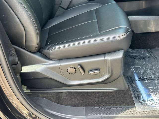 Used 2021 Ford Expedition XLT RWD image 18