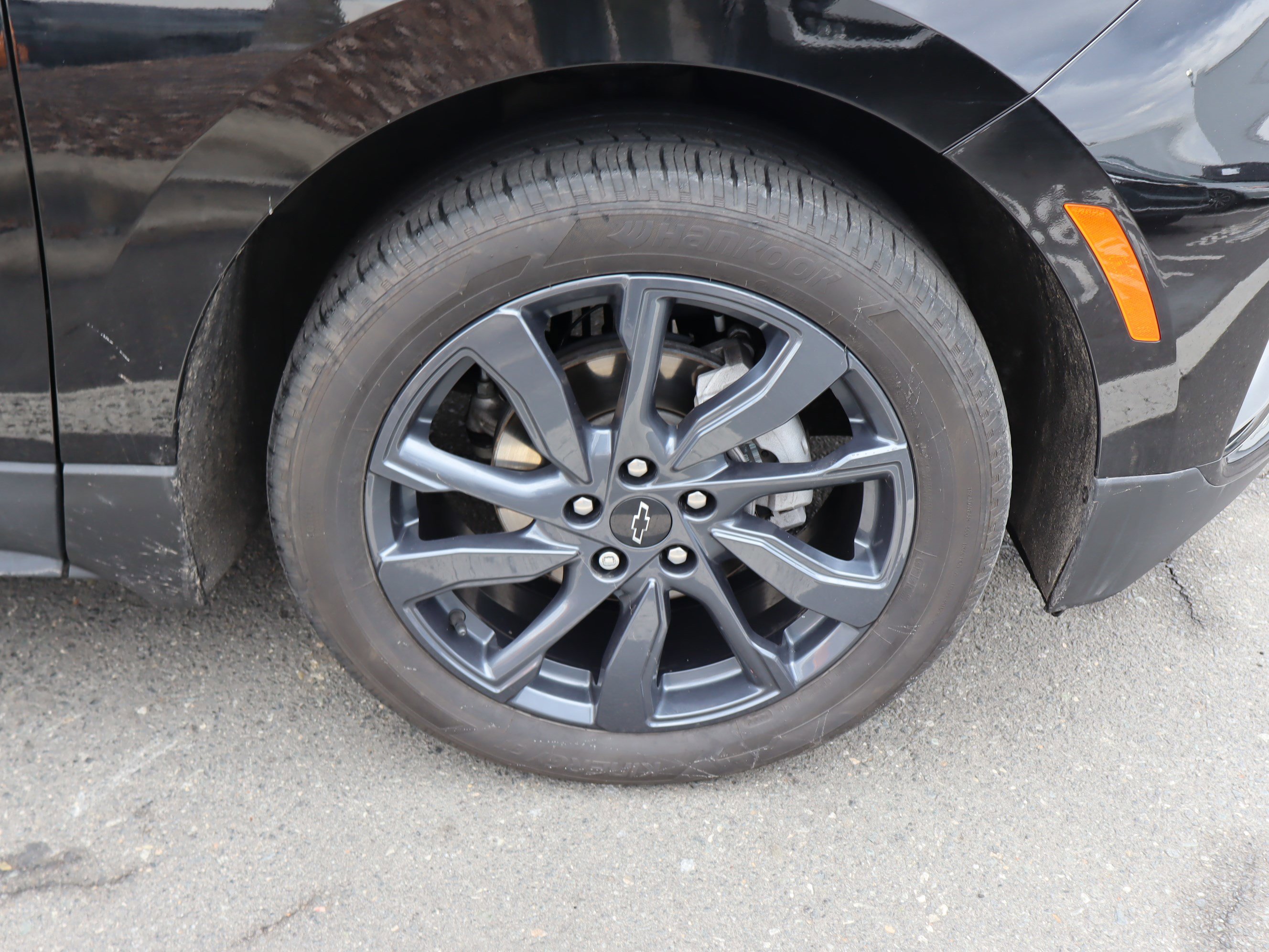 Used 2022 Chevrolet Equinox RS w/ LPO, Floor Liner Package image 38