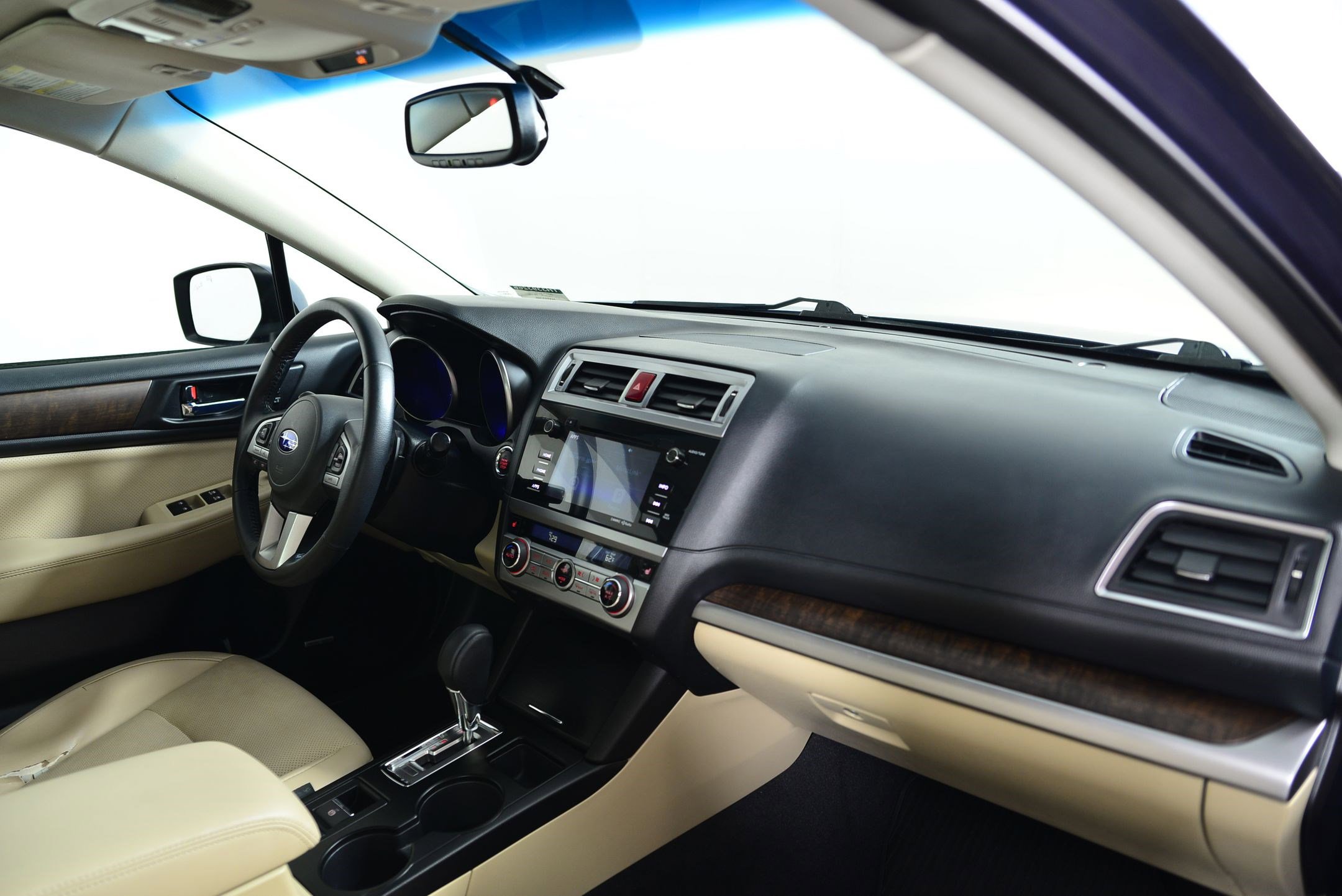 Used 2017 Subaru Outback 2.5i Limited image 22