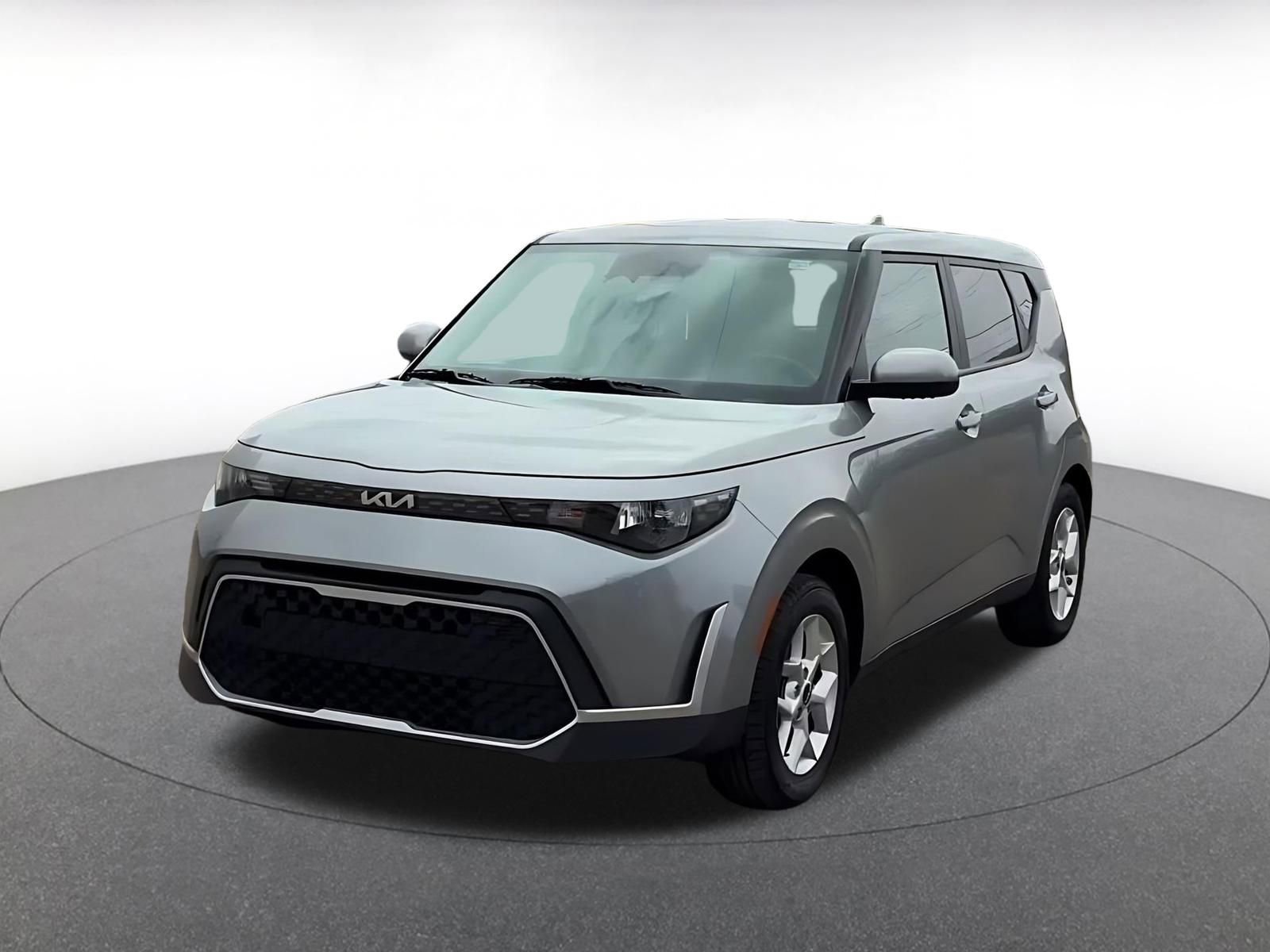 Used 2025 Kia Soul LX w/ LX Technology Package image 7