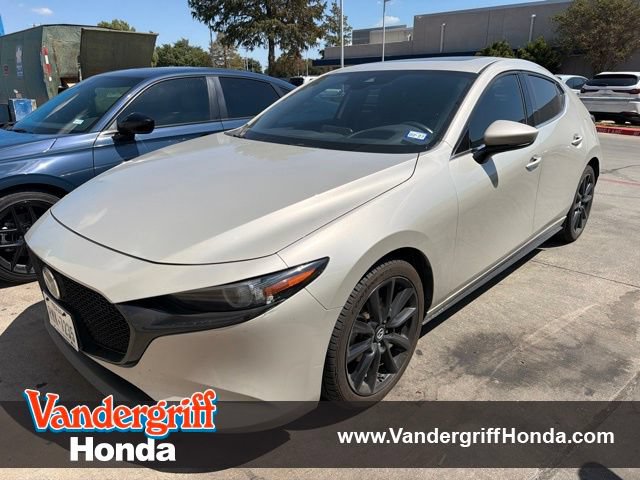 Used 2022 MAZDA MAZDA3 s FWD image 1