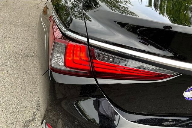 Certified 2024 Lexus ES 250 w/ Premium Package AWD/4WD image 23