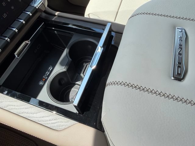 New 2026 GMC Yukon XL Denali RWD image 16