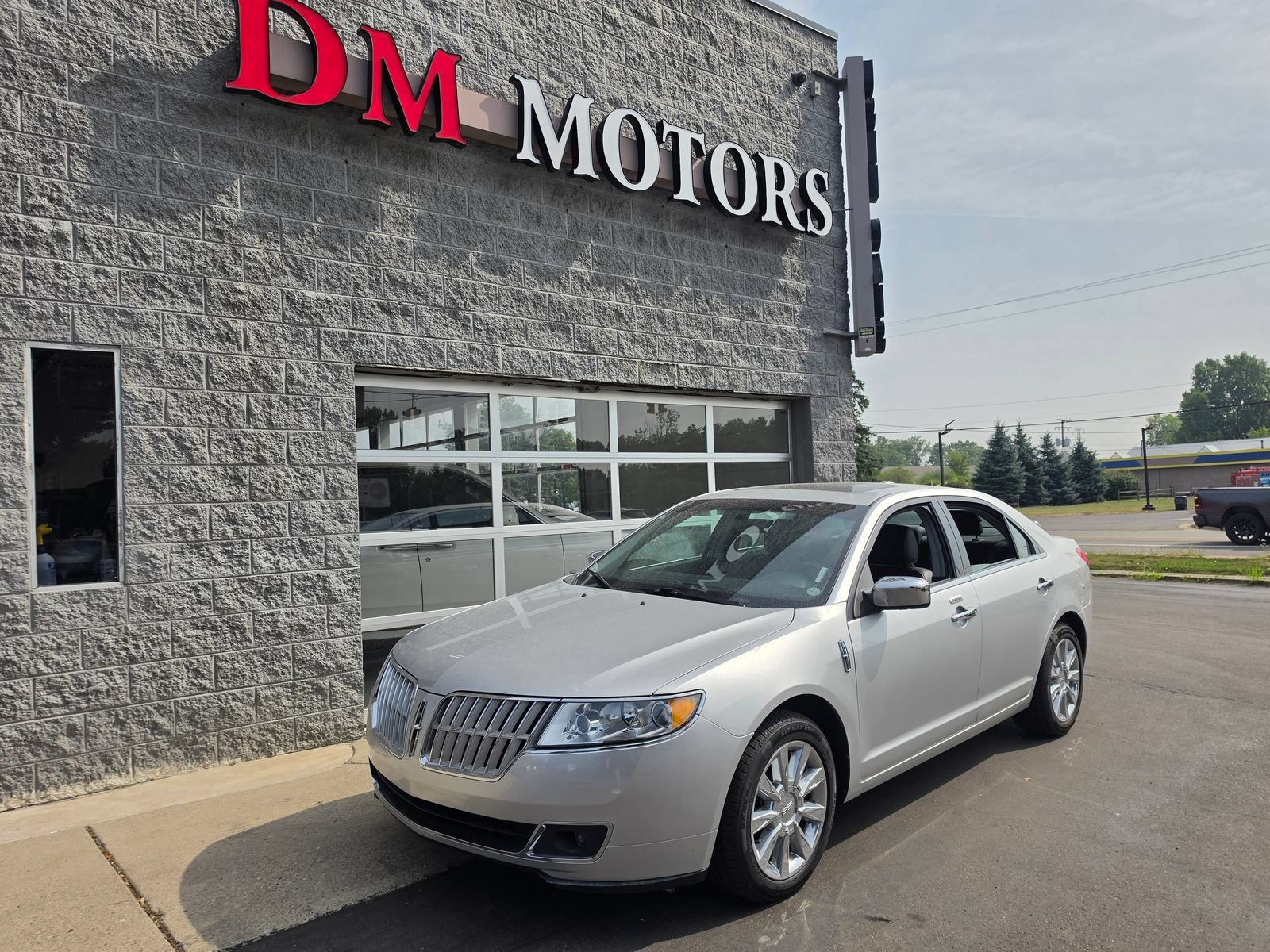 Used 2012 Lincoln MKZ FWD image 19