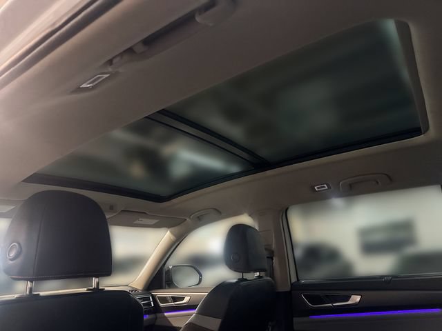 Certified 2025 Volkswagen Atlas Peak Edition SE AWD/4WD image 17